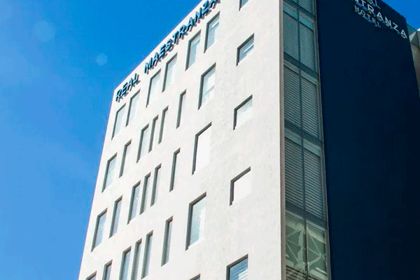 hotel-img